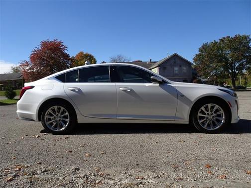 2023 Cadillac CT5 Luxury