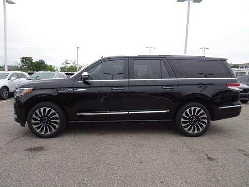 Black Metallic 2023 Lincoln Navigator L Black Label