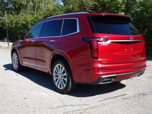 2022 Cadillac XT6 Premium Luxury