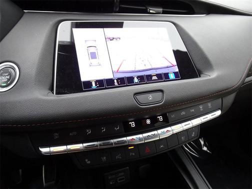 2022 Cadillac XT4 AWD Sport