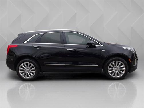 2017 Cadillac XT5 Platinum AWD