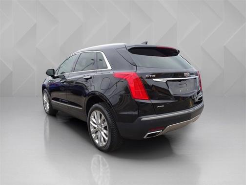 2017 Cadillac XT5 Platinum AWD