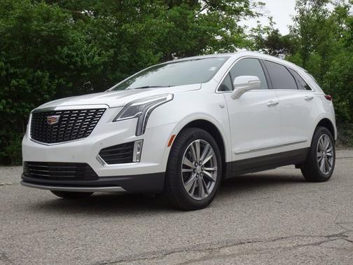 Crystal White Tricoat 2024 Cadillac XT5 AWD Premium Luxury