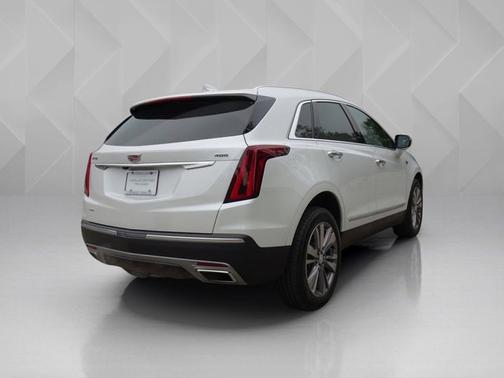 Crystal White Tricoat 2024 Cadillac XT5 AWD Premium Luxury