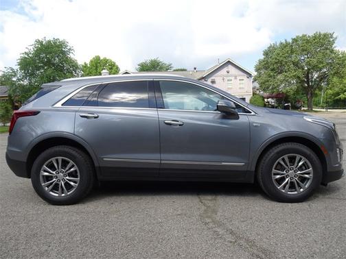 2022 Cadillac XT5 FWD Premium Luxury