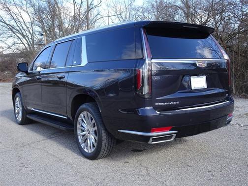 2024 Cadillac Escalade ESV 4WD Premium Luxury