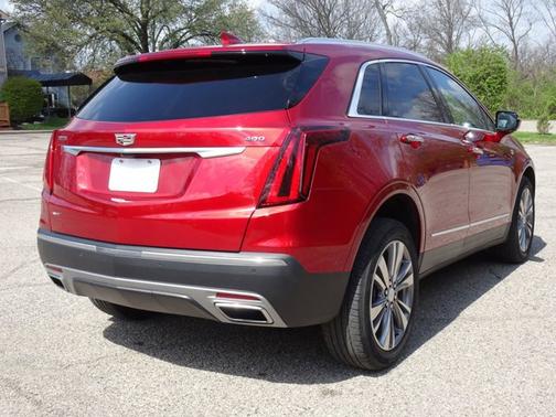 Infrared Tintcoat 2022 Cadillac XT5 AWD Premium Luxury