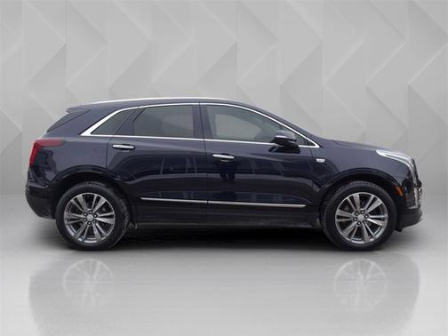 2022 Cadillac XT5 AWD Premium Luxury