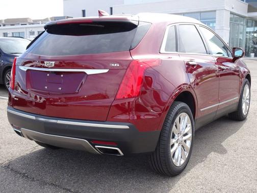 2017 Cadillac XT5 Platinum AWD