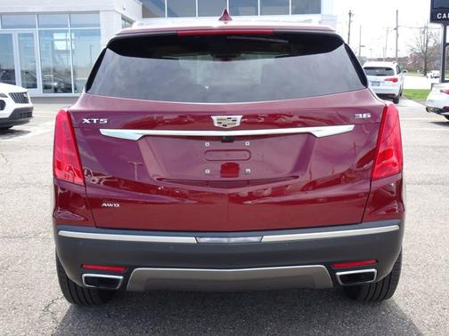 2017 Cadillac XT5 Platinum AWD