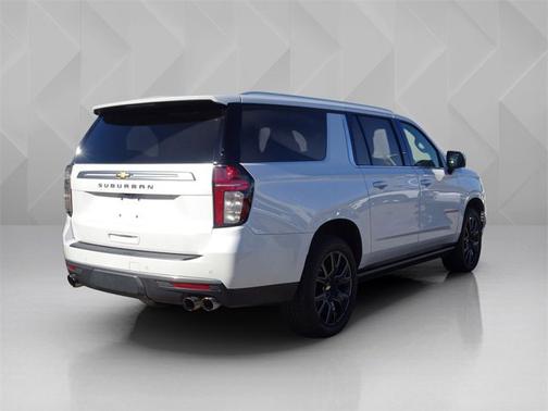 2021 Chevrolet Suburban High Country