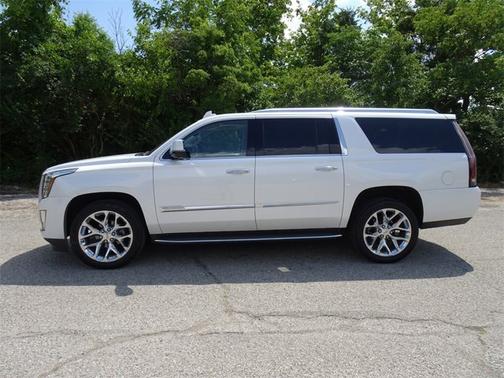 2016 Cadillac Escalade ESV Luxury Collection