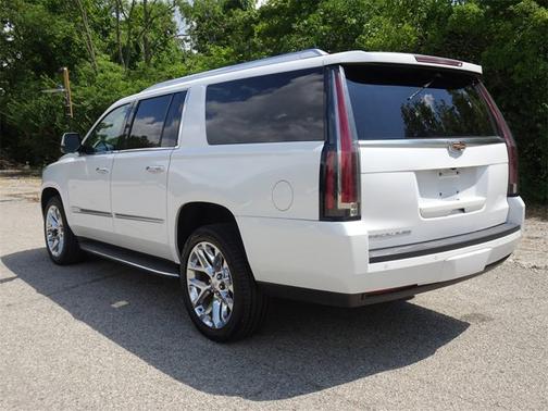 2016 Cadillac Escalade ESV Luxury Collection