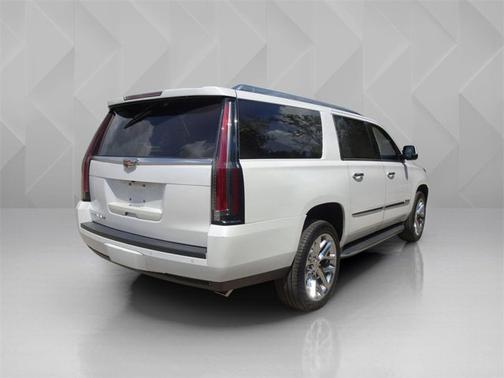 2016 Cadillac Escalade ESV Luxury Collection
