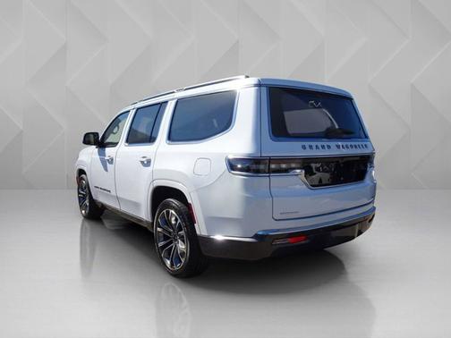 2022 Jeep Grand Wagoneer Series III