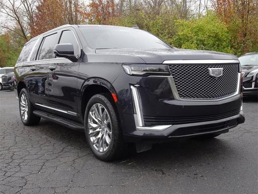 2022 Cadillac Escalade ESV Premium Luxury