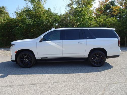 2023 Cadillac Escalade ESV 4WD Premium Luxury