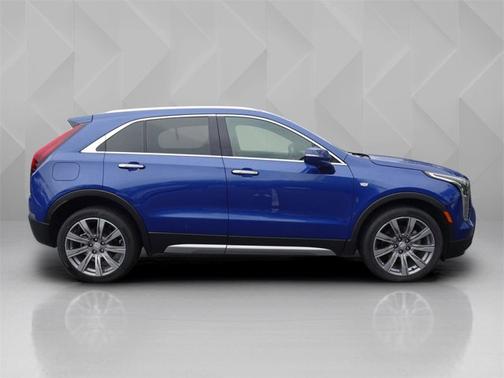 2021 Cadillac XT4 FWD Premium Luxury