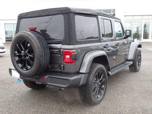 Granite Crystal Metallic Clearcoat 2022 Jeep Wrangler Unlimited 4xe Unlimited Sahara