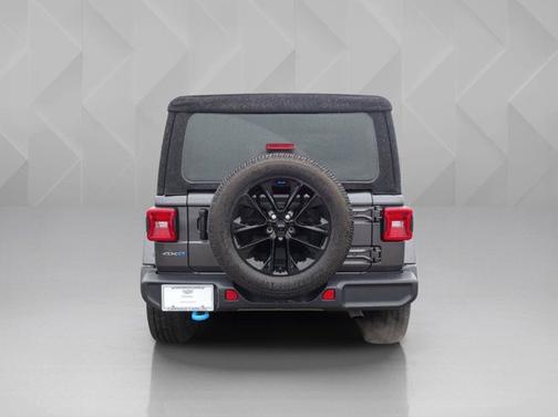 Granite Crystal Metallic Clearcoat 2022 Jeep Wrangler Unlimited 4xe Unlimited Sahara