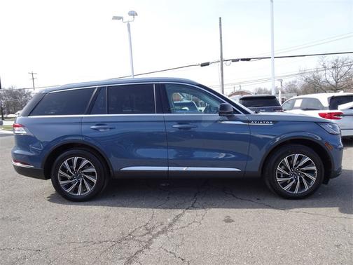 2025 Lincoln Aviator Premiere