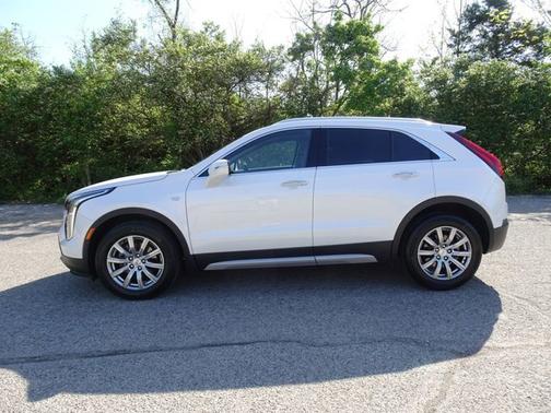 Crystal White Tricoat 2023 Cadillac XT4 AWD Premium Luxury