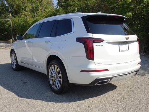 2021 Cadillac XT6 Premium Luxury