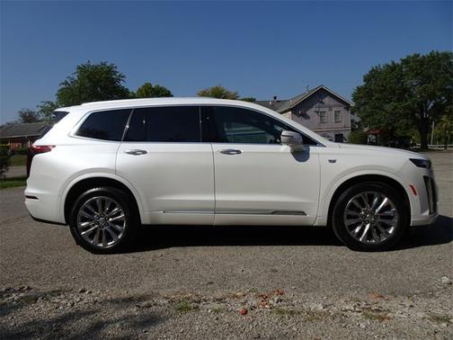 2021 Cadillac XT6 Premium Luxury