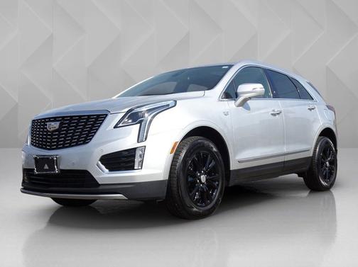 Radiant Silver Metallic 2020 Cadillac XT5 Premium Luxury FWD