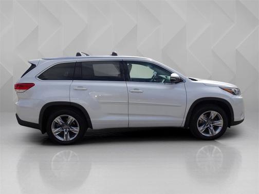 2018 Toyota Highlander Limited Platinum