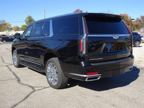 2023 Cadillac Escalade ESV 4WD Premium Luxury