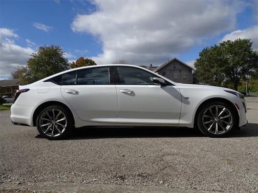 2023 Cadillac CT5 Sport
