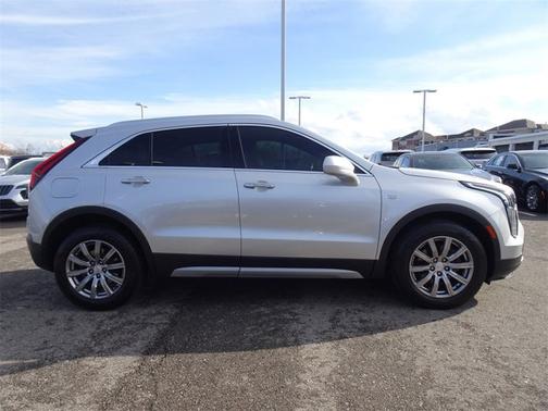 2020 Cadillac XT4 Premium Luxury