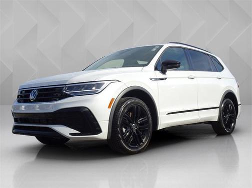 2022 Volkswagen Tiguan SE R-Line Black