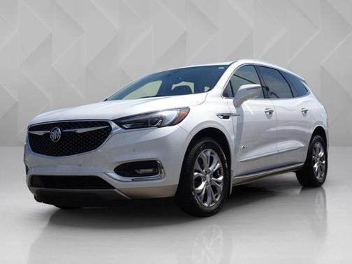 White Frost Tricoat 2019 Buick Enclave Avenir