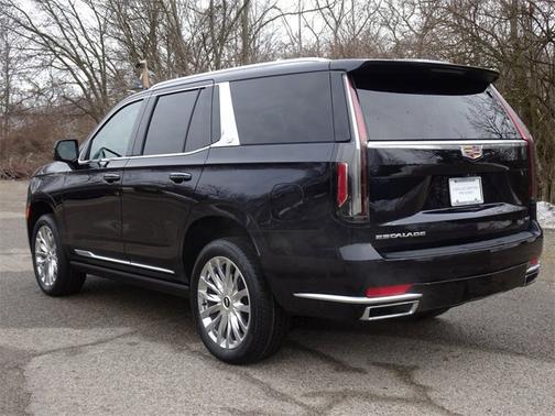 2022 Cadillac Escalade Premium Luxury