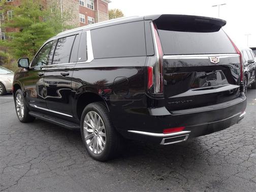 2022 Cadillac Escalade ESV Premium Luxury