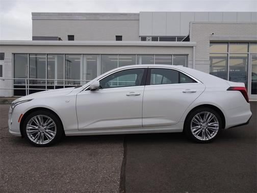 2023 Cadillac CT4 Premium Luxury