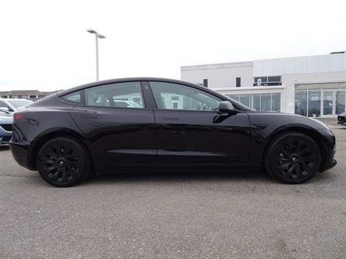 2023 Tesla Model 3 Base