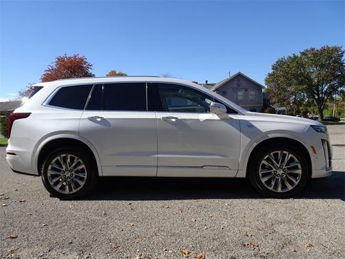 2023 Cadillac XT6 AWD Premium Luxury