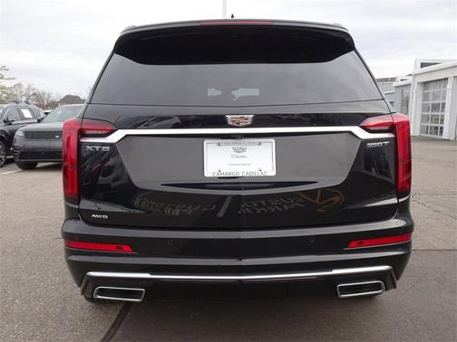 2023 Cadillac XT6 AWD Luxury