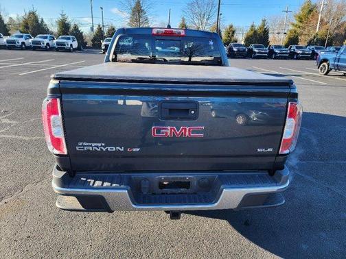 Photo 4 of 7 of 2019 GMC Canyon SLE