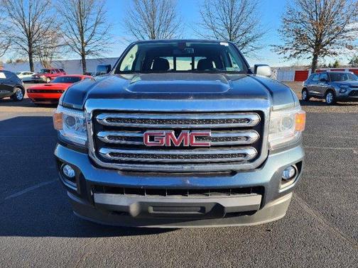 Photo 2 of 7 of 2019 GMC Canyon SLE