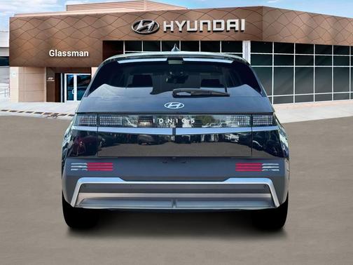 2025 Hyundai IONIQ 5 SE Standard Range