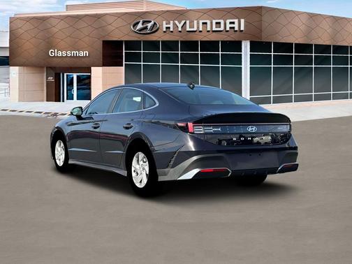 2025 Hyundai SONATA SE