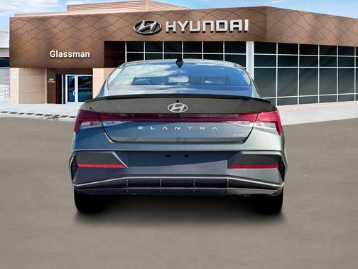 2025 Hyundai ELANTRA HEV SEL Sport