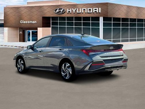 2025 Hyundai ELANTRA HEV SEL Sport