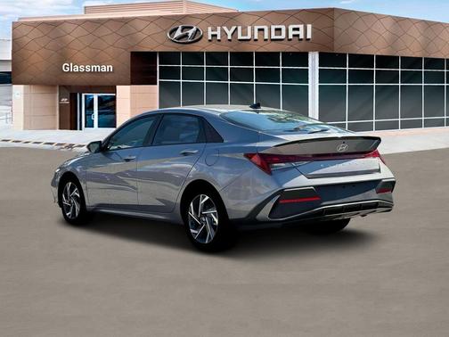 2025 Hyundai ELANTRA HEV SEL Sport