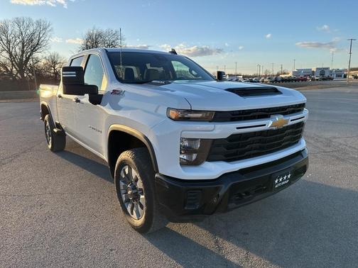 2024 Chevrolet Silverado 2500 Custom