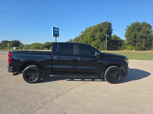 Black 2026 Chevrolet Silverado 1500 Custom